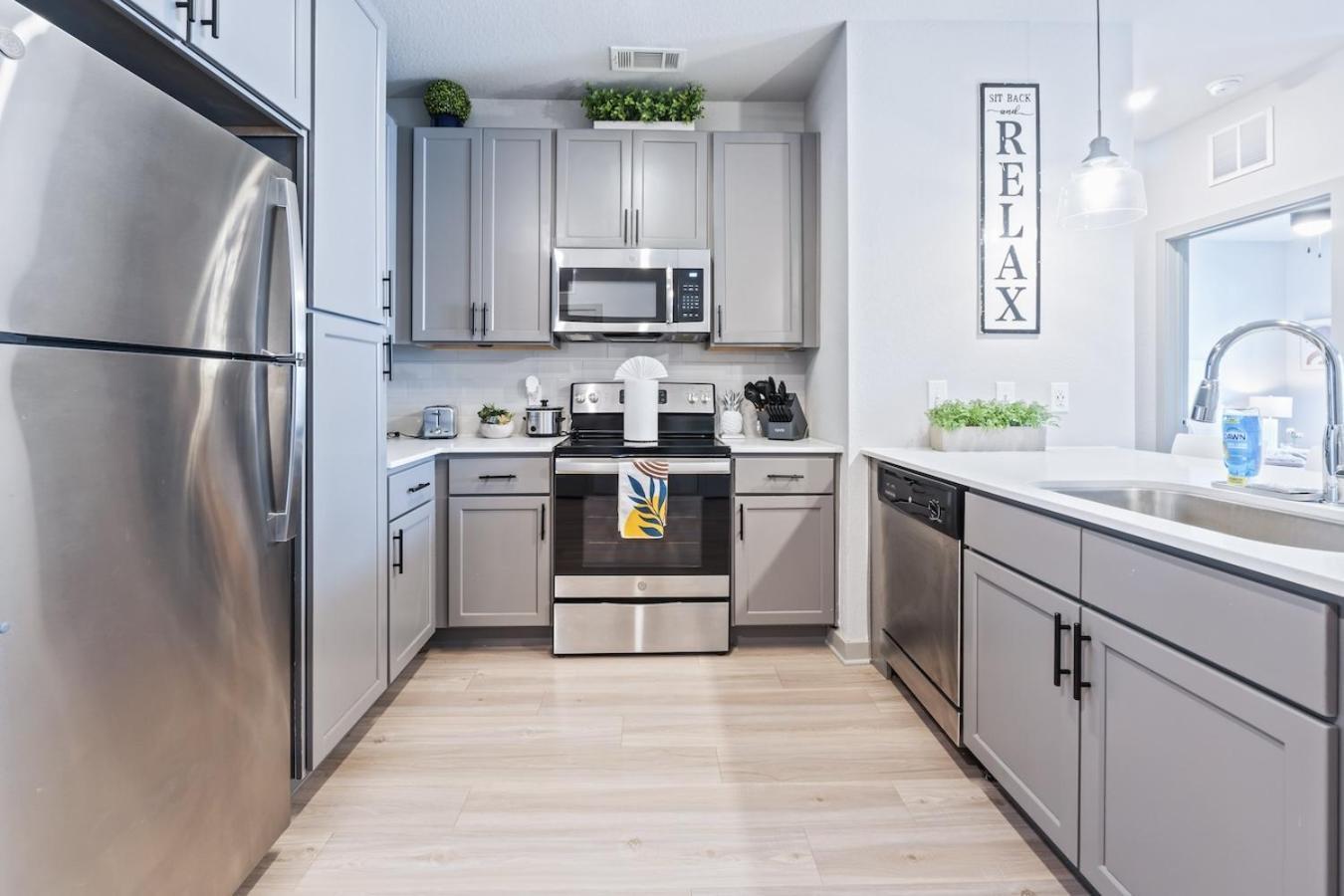 Tropicana Field 2 Bed In Dwtwn With Free Parking Lejlighed Saint Petersburg Eksteriør billede