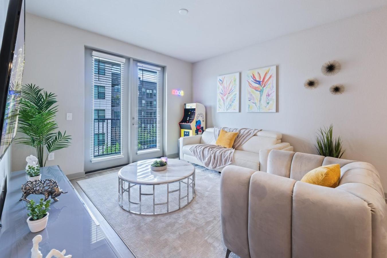 Tropicana Field 2 Bed In Dwtwn With Free Parking Lejlighed Saint Petersburg Eksteriør billede