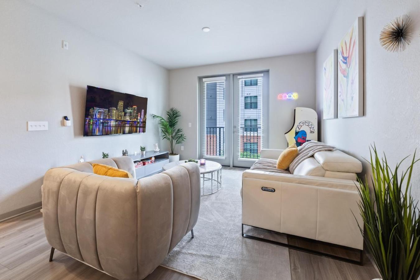 Tropicana Field 2 Bed In Dwtwn With Free Parking Lejlighed Saint Petersburg Eksteriør billede